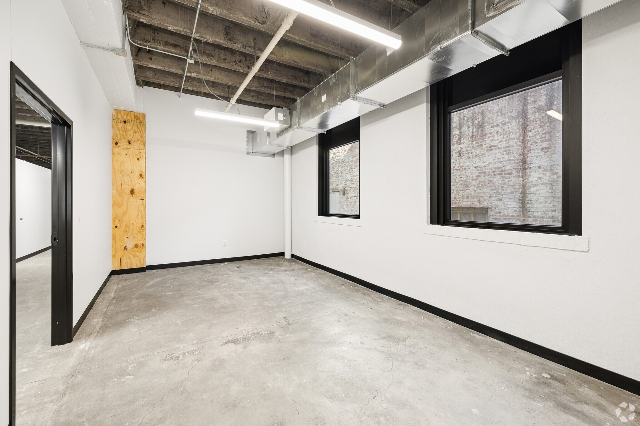 1200 N St, Lincoln, NE for lease Interior Photo- Image 1 of 2