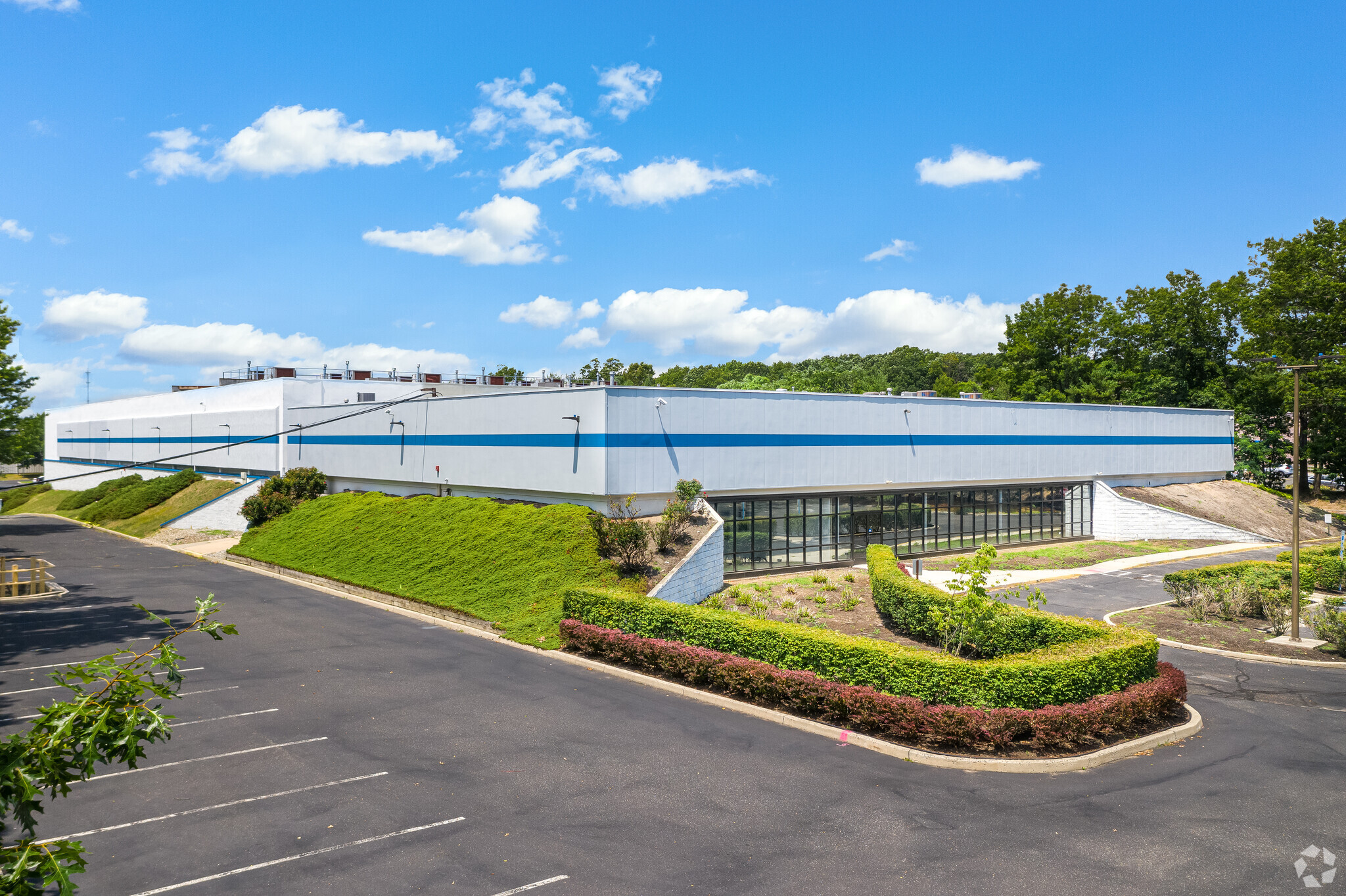 200 Industrial Way W, Eatontown, NJ à vendre Photo principale- Image 1 de 1