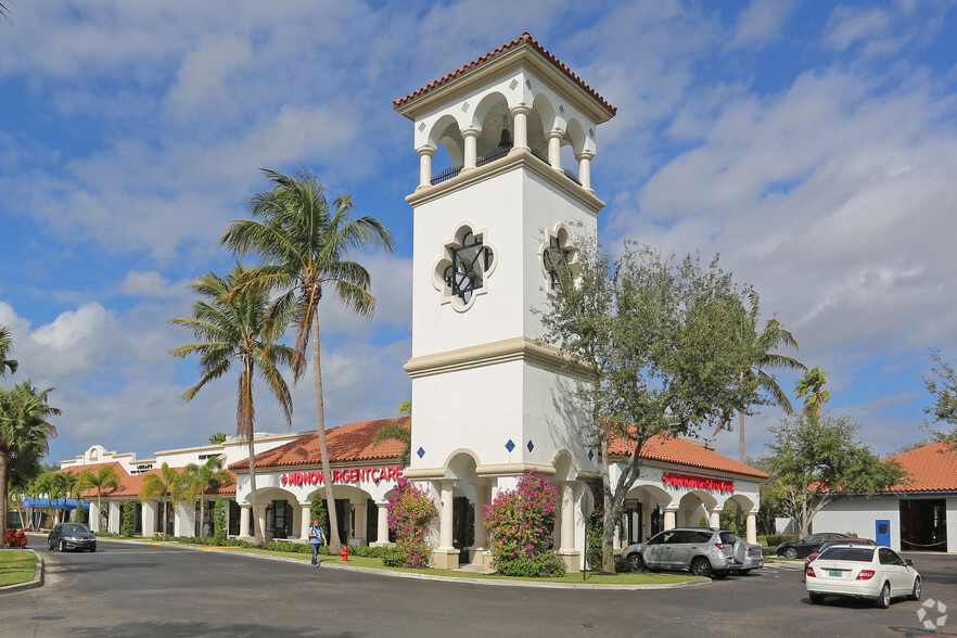 6627 W Boynton Beach Blvd, Boynton Beach, FL à louer - Photo du bâtiment - Image 1 de 10