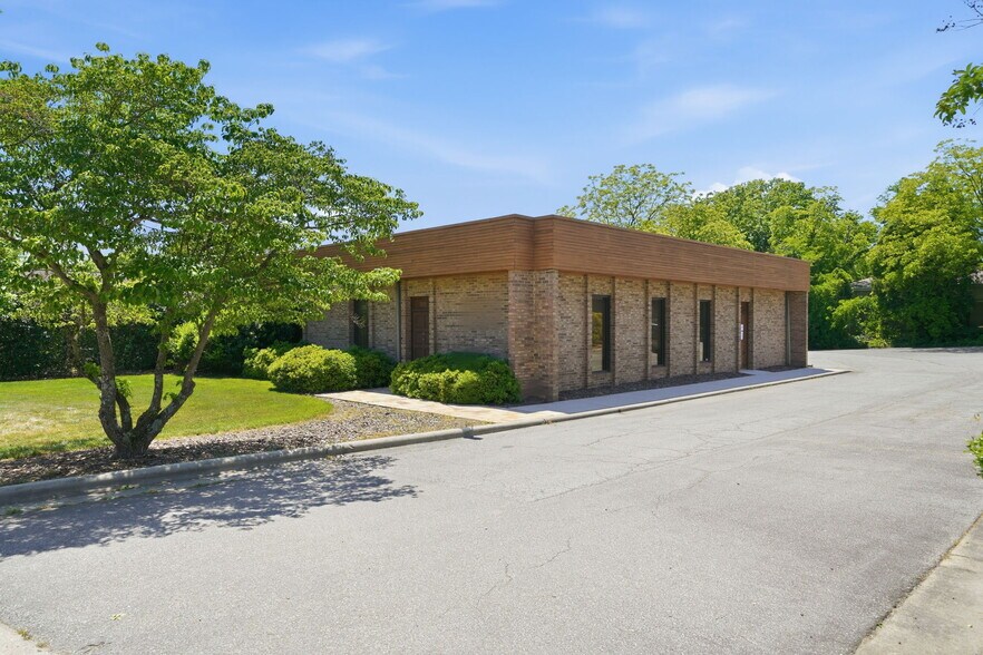 319 Mocksville Ave, Salisbury, NC à vendre - Photo principale - Image 1 de 16