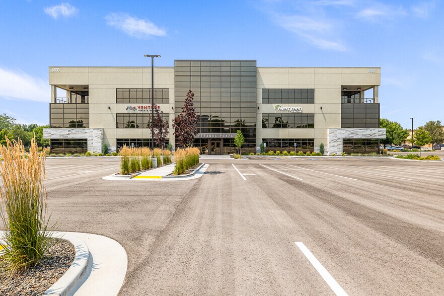 1800 S. Bonito Way, Meridian, Meridian, ID à louer - Photo du bâtiment - Image 3 de 6