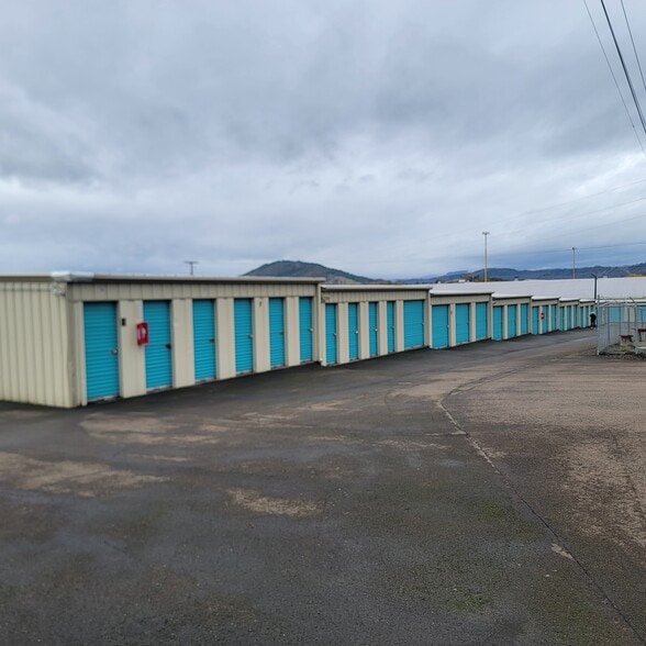 3443 Old Highway 99 S, Roseburg, OR for sale - Building Photo - Image 2 of 3