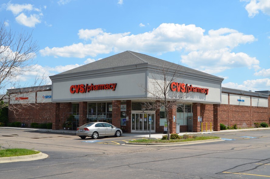 1099 W Army Trail Rd, Bartlett, IL à louer - Photo du bâtiment - Image 3 de 12