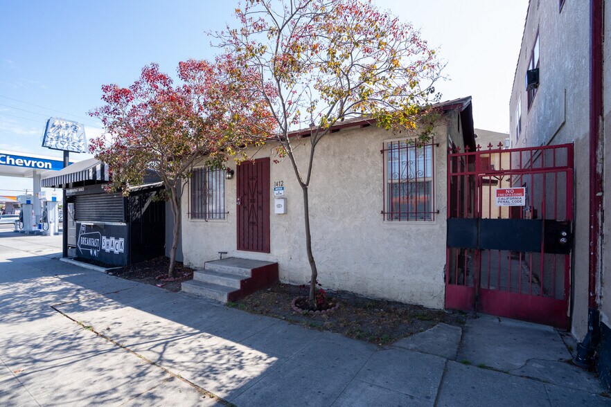 1412 W Florence Ave, Los Angeles, CA à vendre - Photo du bâtiment - Image 3 de 18