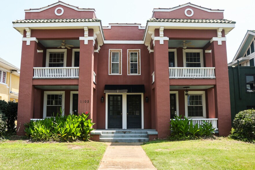 1102 N Main St, High Point, NC à louer - Photo du bâtiment - Image 2 de 30