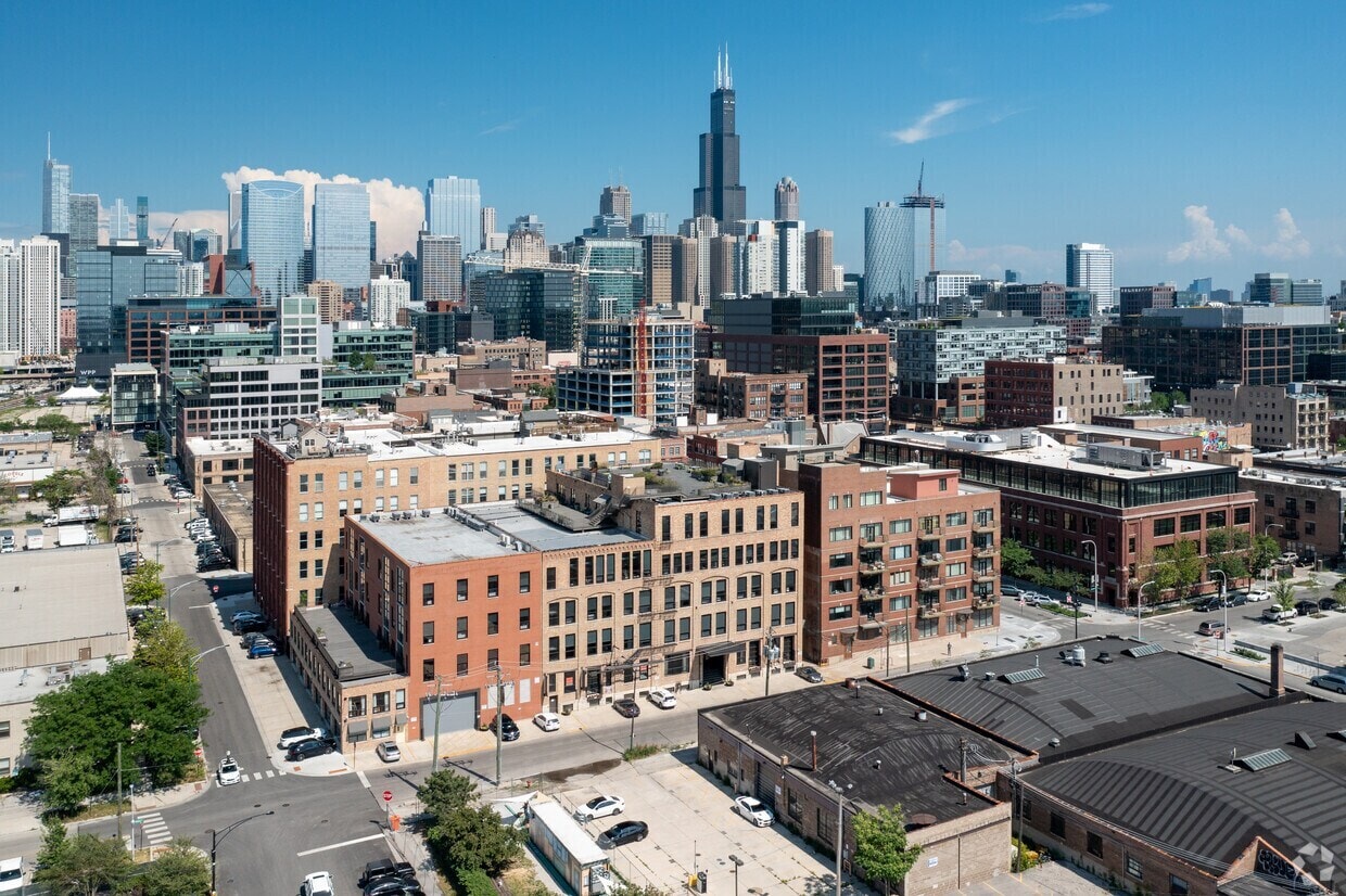 315 N Racine Ave, Chicago, IL for sale Aerial- Image 1 of 11