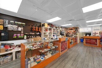 1333-1335 Johnston Rd, White Rock, BC for lease Interior Photo- Image 2 of 23
