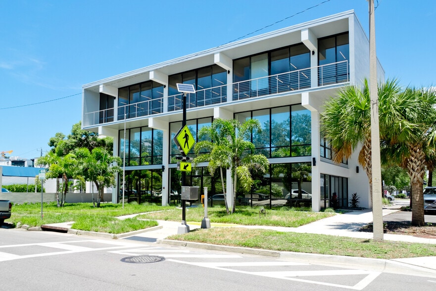 1551 2nd St, Sarasota, FL for sale - Building Photo - Image 3 of 13