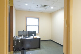 202-206 Pegasus Ave, Northvale, NJ for lease Interior Photo- Image 2 of 10