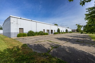4540 Ray Boll Blvd, Columbus, IN à louer Photo intérieure- Image 1 de 3