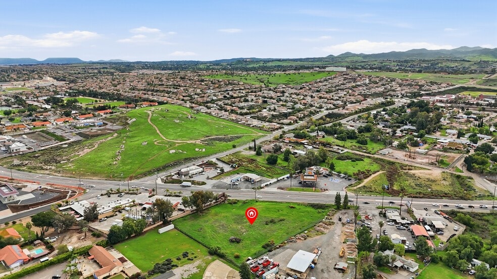 NWC Van Buren Blvd & Chicago Ave, Riverside, CA à vendre - Photo du bâtiment - Image 2 de 12