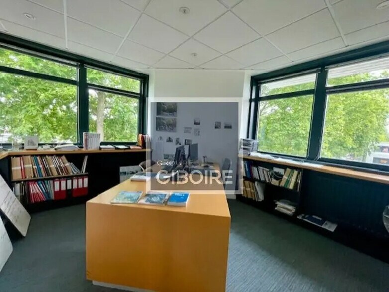 Office in Rennes for sale - Interior Photo - Image 3 of 7