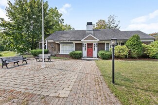 Plus de détails pour 11 Maple St, West Newbury, MA - Bureau à vendre