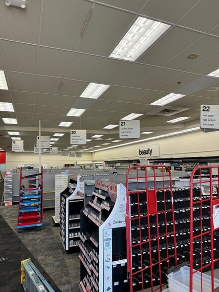 9194 Mansfield Rd, Shreveport, LA for lease - Interior Photo - Image 2 of 10