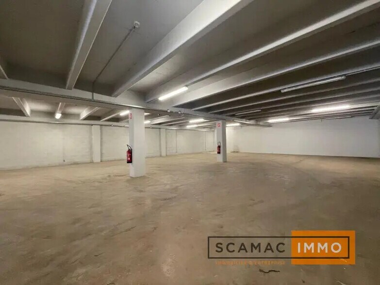 Industrial in Palaiseau for lease - Interior Photo - Image 1 of 10