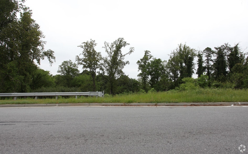 4275 Burns Rd, Lilburn, GA for sale - Primary Photo - Image 1 of 3