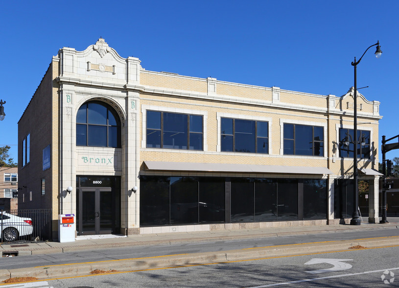 8800 Bronx Ave, Skokie, IL for lease - Building Photo - Image 3 of 6