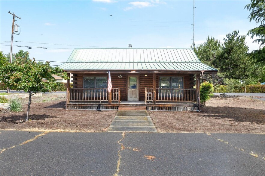 10744 OR-62, Eagle Point, OR à vendre - Photo du bâtiment - Image 3 de 12