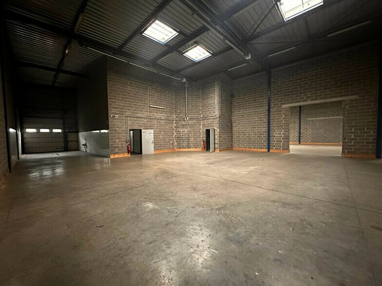 Industrial in Niederhausbergen for lease - Interior Photo - Image 3 of 8