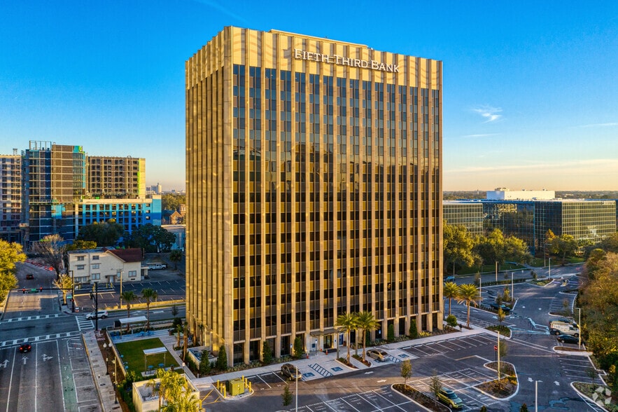 200 E Robinson St, Orlando, FL à louer - Photo du bâtiment - Image 2 de 8