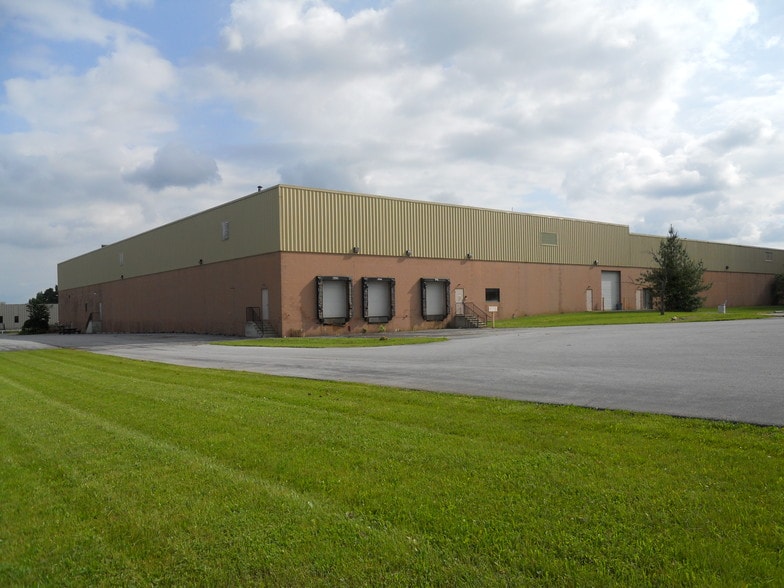 274 Shoemaker Rd, Pottstown, PA for lease - Building Photo - Image 3 of 10