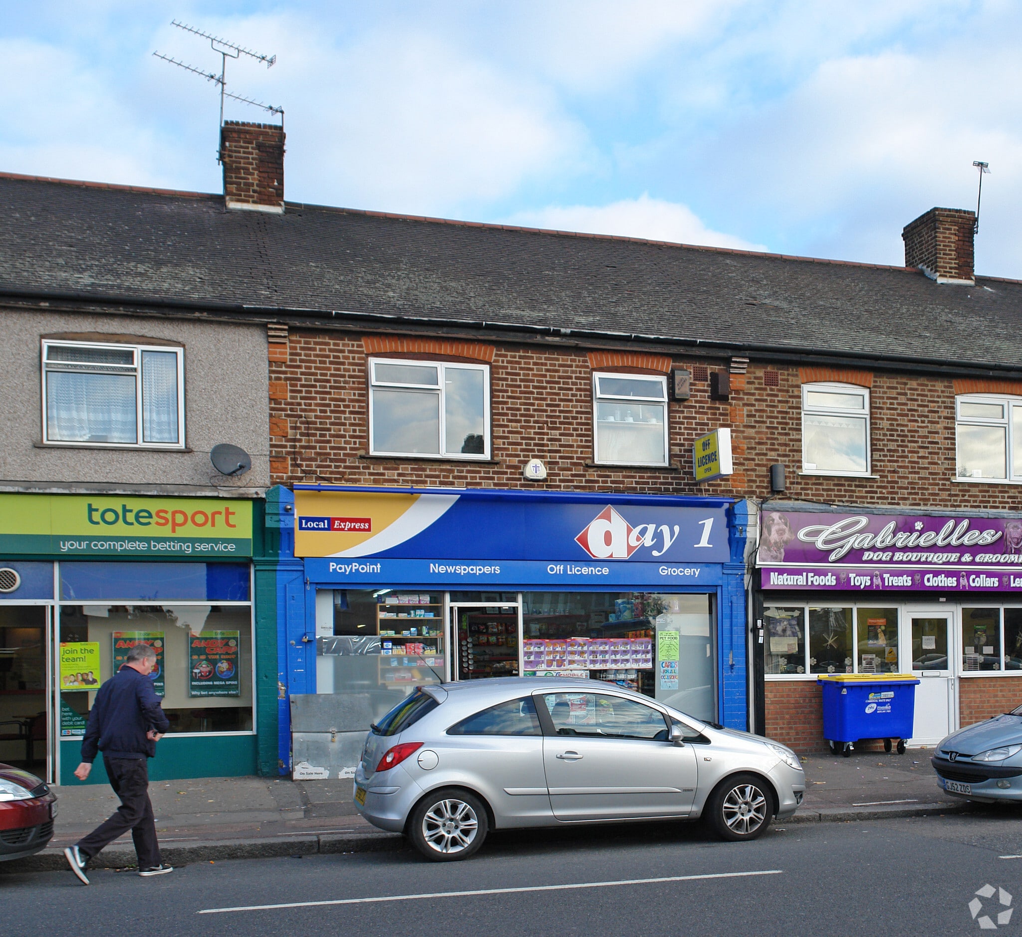 Upminster Rd S, Rainham for sale Primary Photo- Image 1 of 5