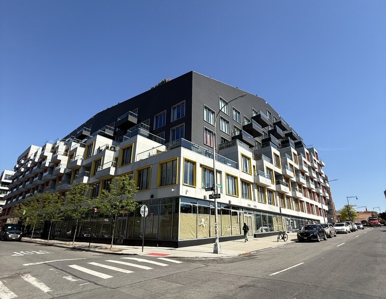 501 Bushwick Ave, Brooklyn, NY for lease - Primary Photo - Image 1 of 1