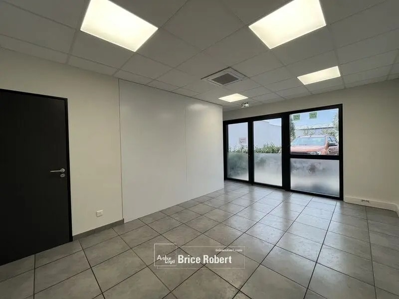 Flex dans Vénissieux à louer Photo intérieure- Image 1 de 1