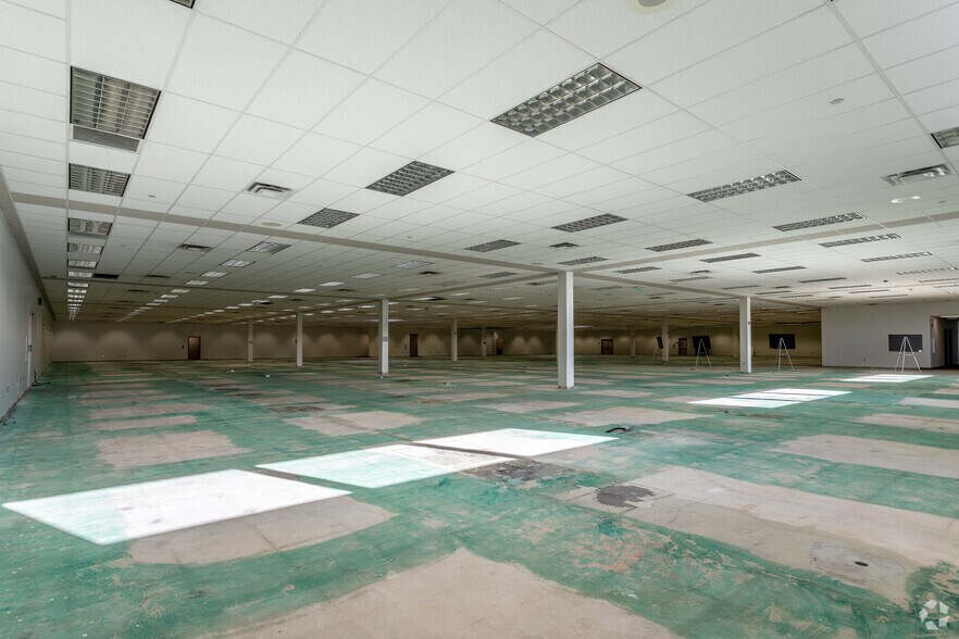 2735 Austin Hwy, San Antonio, TX à louer - Photo intérieure - Image 3 de 28