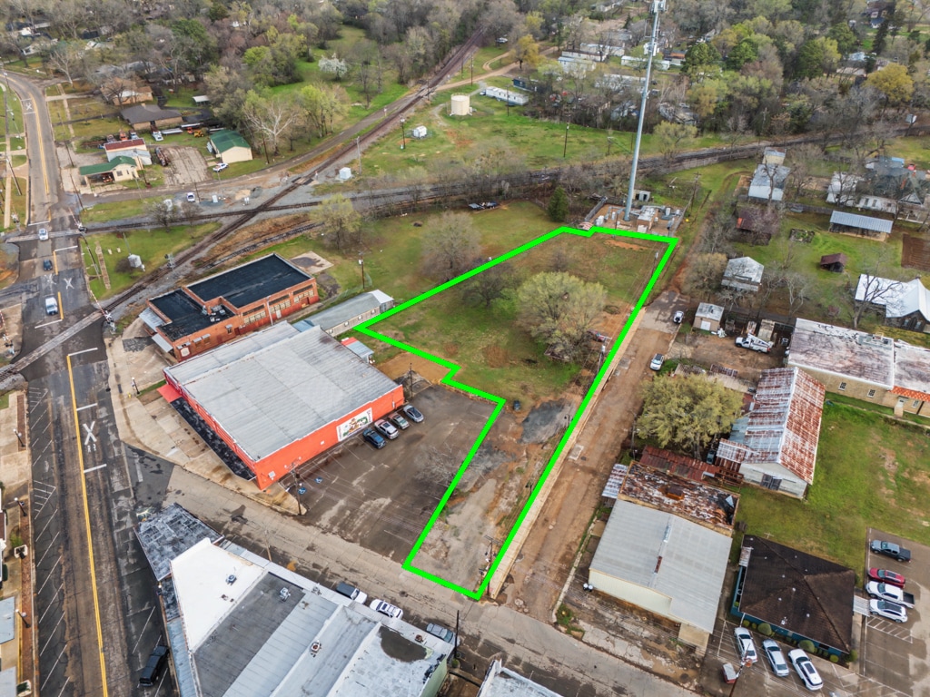 Compress Street St, Pittsburg, TX for sale Primary Photo- Image 1 of 14