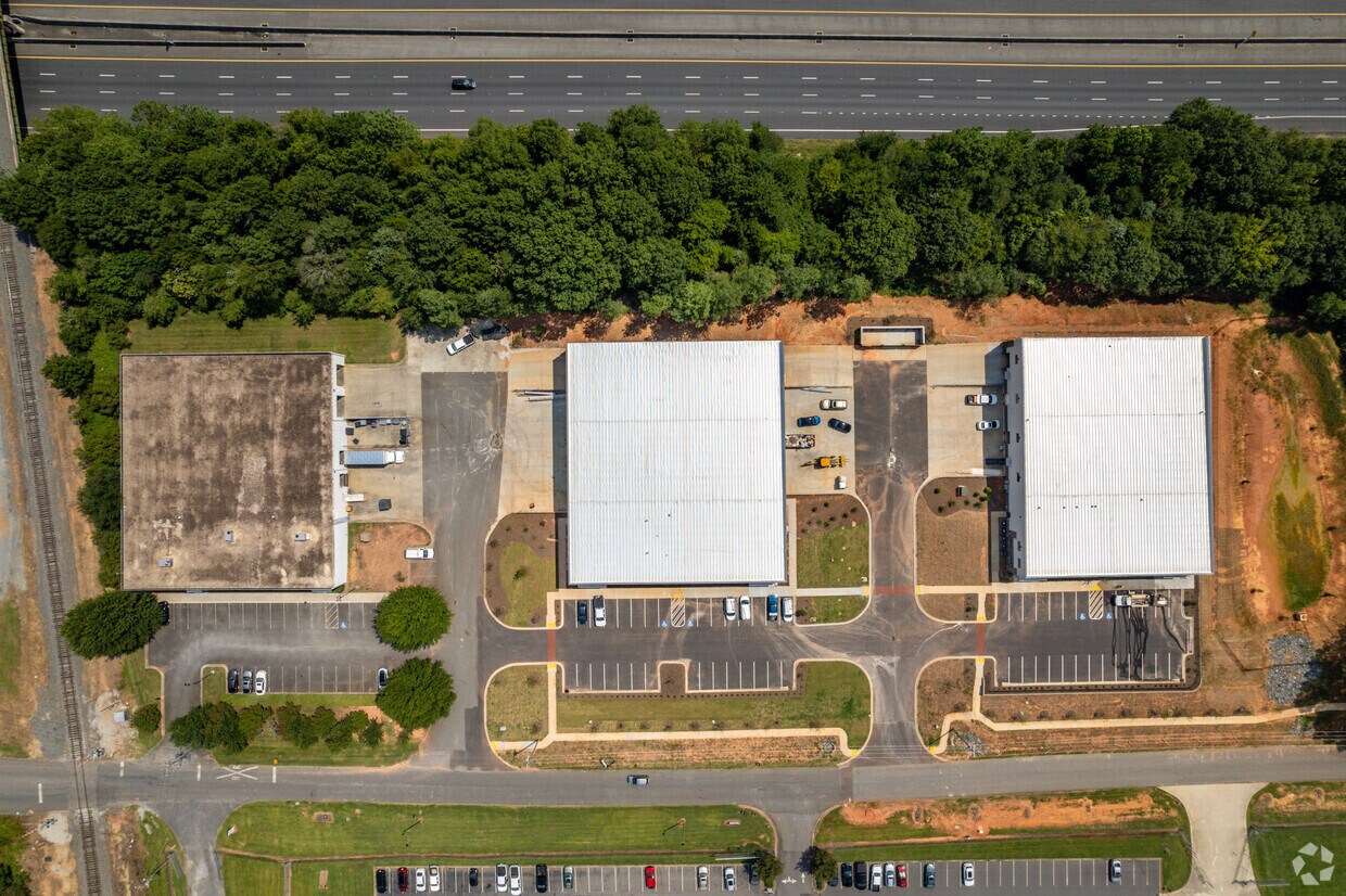 743 Marine Dr, Rock Hill, SC for lease Building Photo- Image 1 of 60