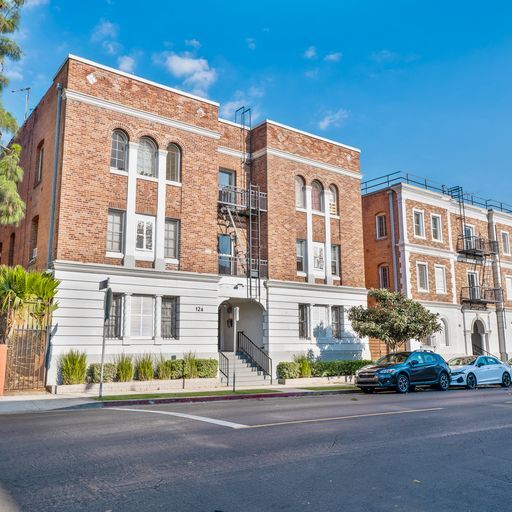 124 N Westmoreland Ave, Los Angeles, CA for sale Primary Photo- Image 1 of 8