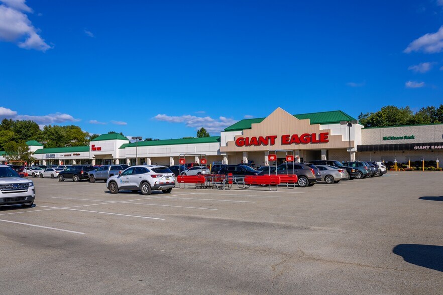 2016 Penny Ln, Jeannette, PA à louer - Photo du bâtiment - Image 3 de 8