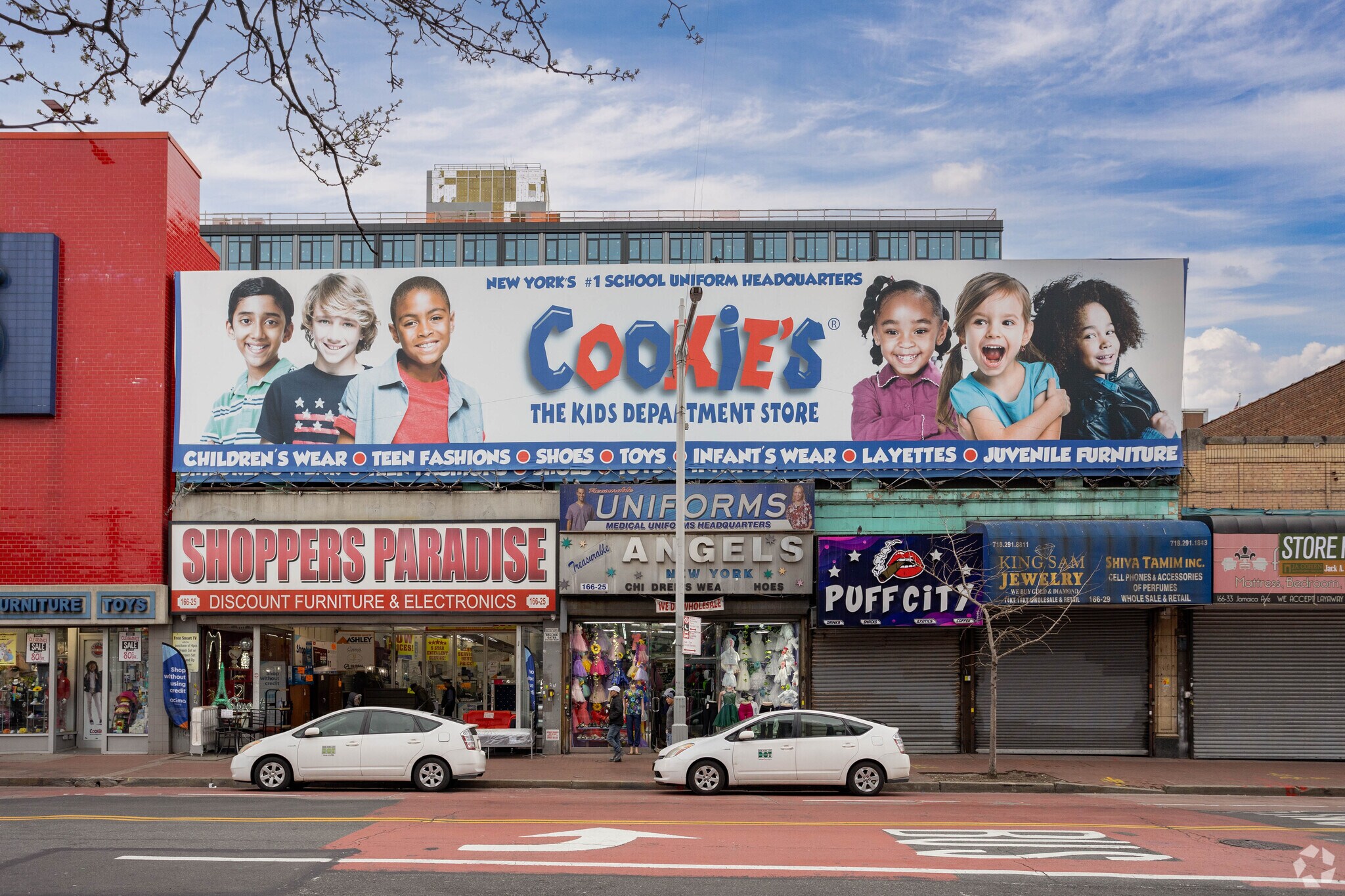 166-25 Jamaica Ave, Jamaica, NY for lease Primary Photo- Image 1 of 10