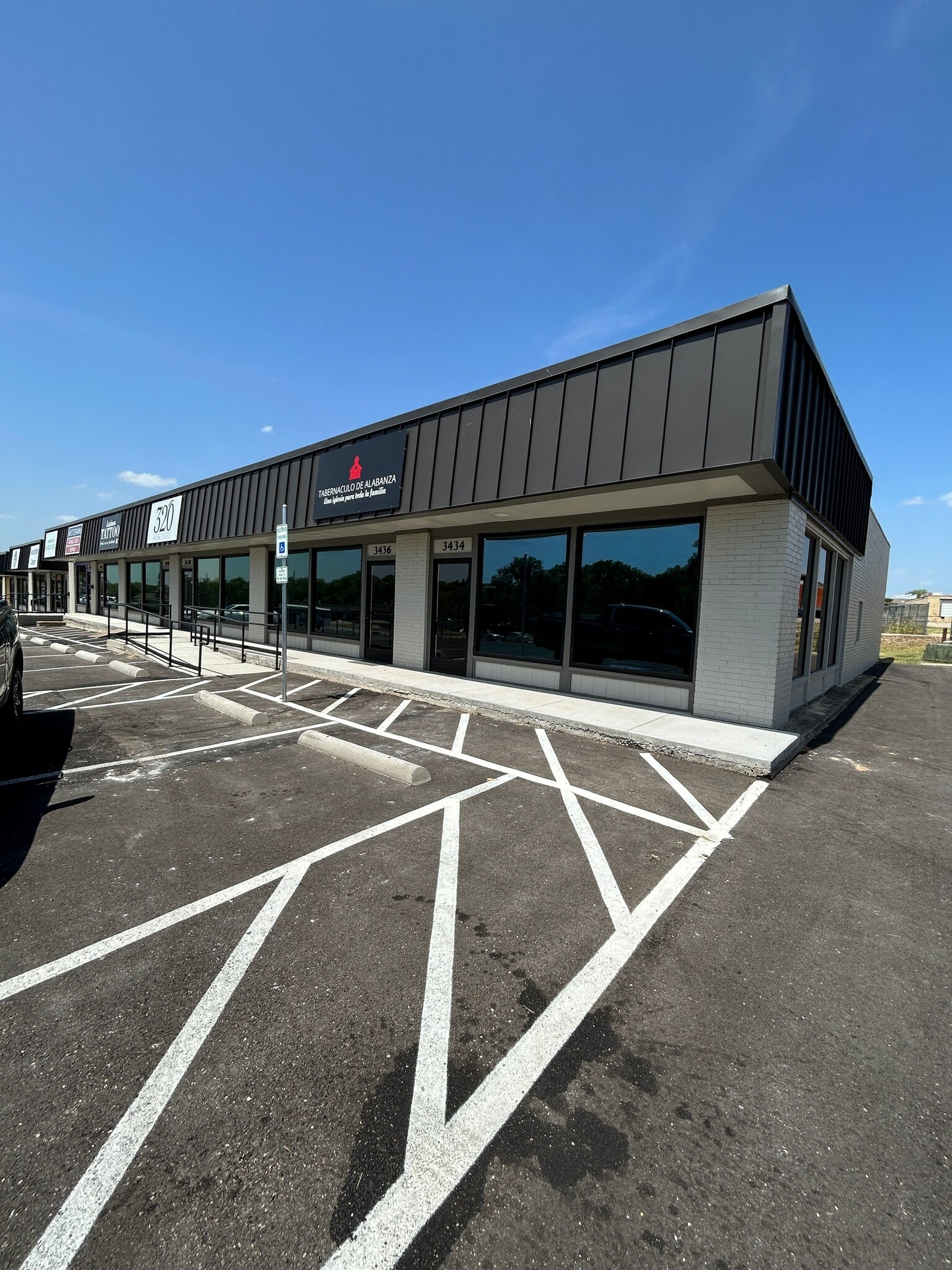 3434-3520 Williams Rd, Benbrook, TX for lease Building Photo- Image 1 of 3
