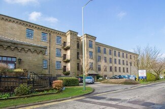 Plus de détails pour New Hall Hey Rd, Rossendale - Coworking à louer