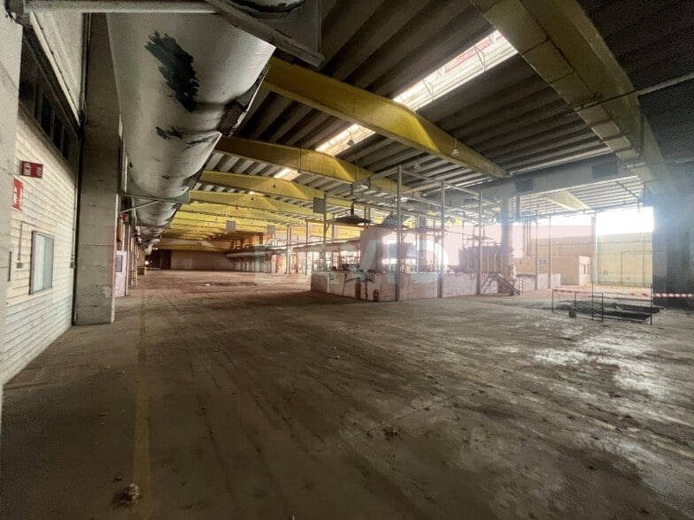 Industrial in Vilanova i la Geltrú, Barcelona for sale - Interior Photo - Image 3 of 35