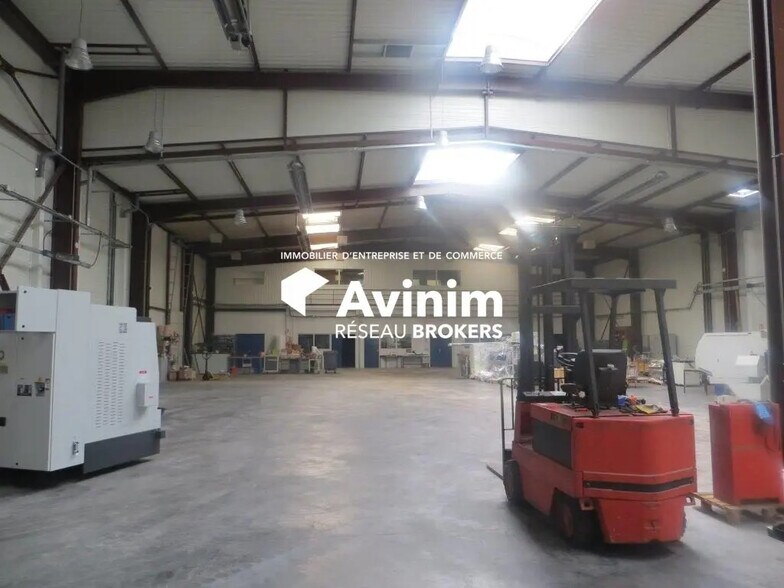 Industriel dans Linas à vendre - Photo du bâtiment - Image 1 de 6