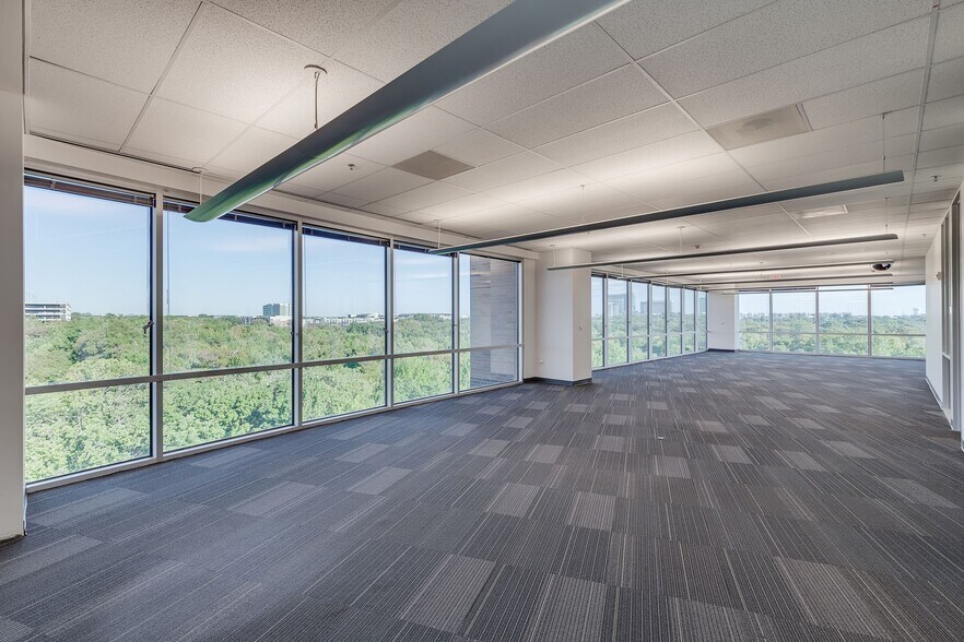 1301 E Lookout Dr, Richardson, TX à louer - Photo intérieure - Image 1 de 3