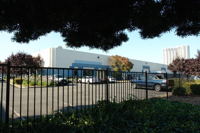 Plus de détails pour 1600 63rd St, Emeryville, CA - Industriel à louer