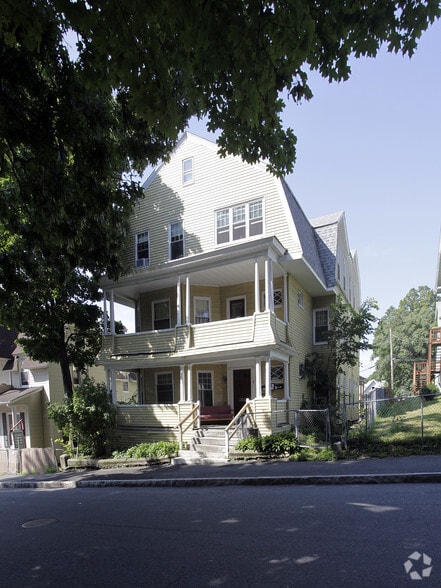 17 King St, Worcester, MA à vendre - Photo du bâtiment - Image 2 de 2