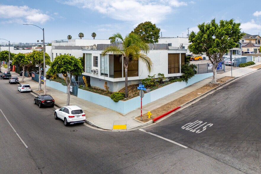 400 N La Brea Ave, Inglewood, CA à louer - Photo du bâtiment - Image 1 de 6