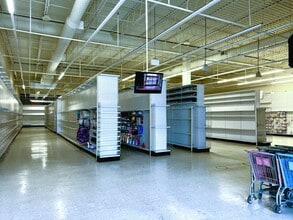 4000-4004 Route 130, Delran, NJ à louer Photo intérieure- Image 2 de 3