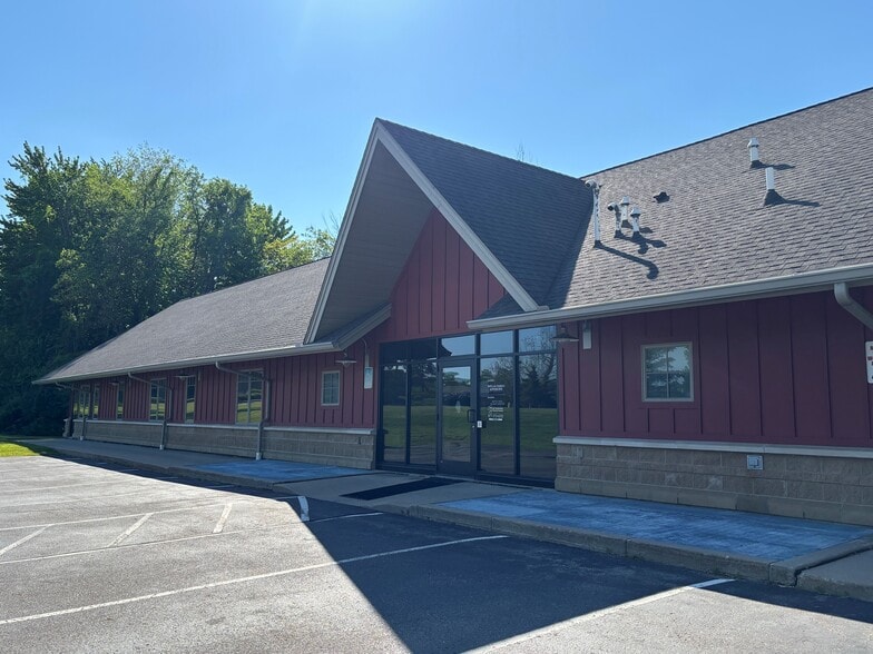 3566 SW Capital Ave, Battle Creek, MI for lease - Building Photo - Image 1 of 12