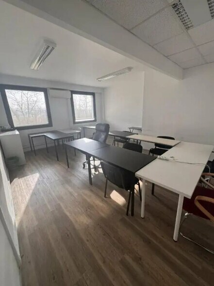 47 Allée De Riottier, Limas à louer - Photo intérieure - Image 2 de 6
