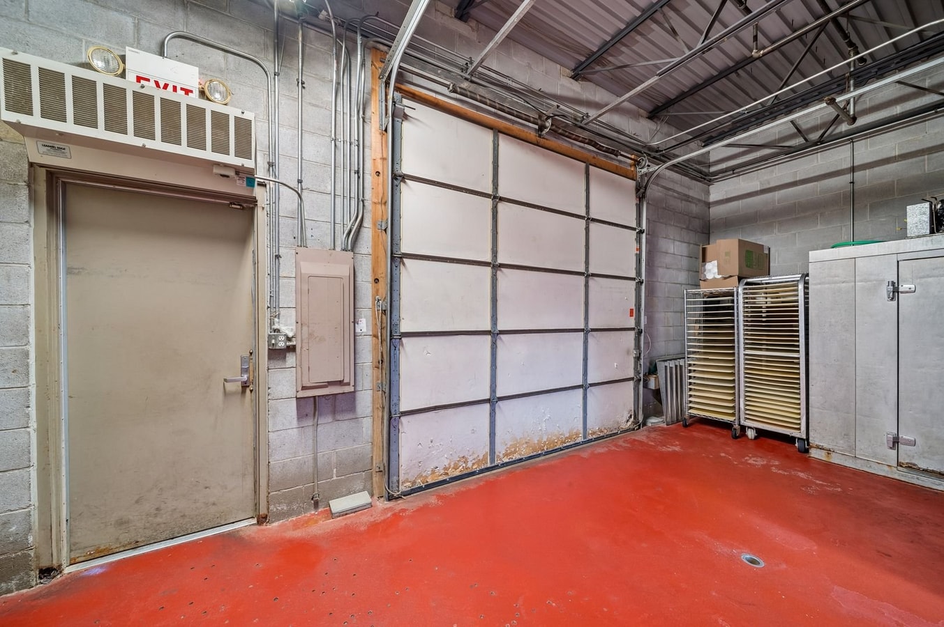 30W270 Butterfield Rd, Warrenville, IL 60555 - Unité 104 -  - Photo intérieure - Image 2 of 9
