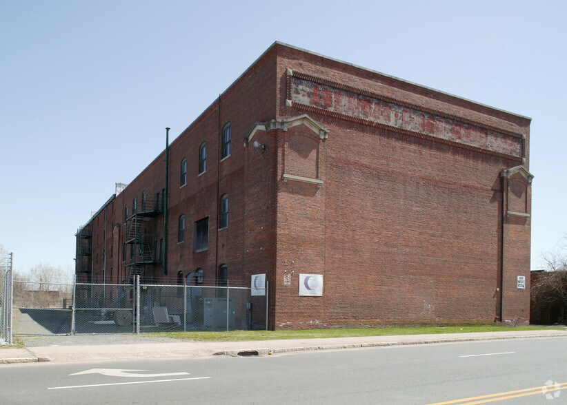 830 Windsor St, Hartford, CT à vendre - Photo du bâtiment - Image 3 de 8