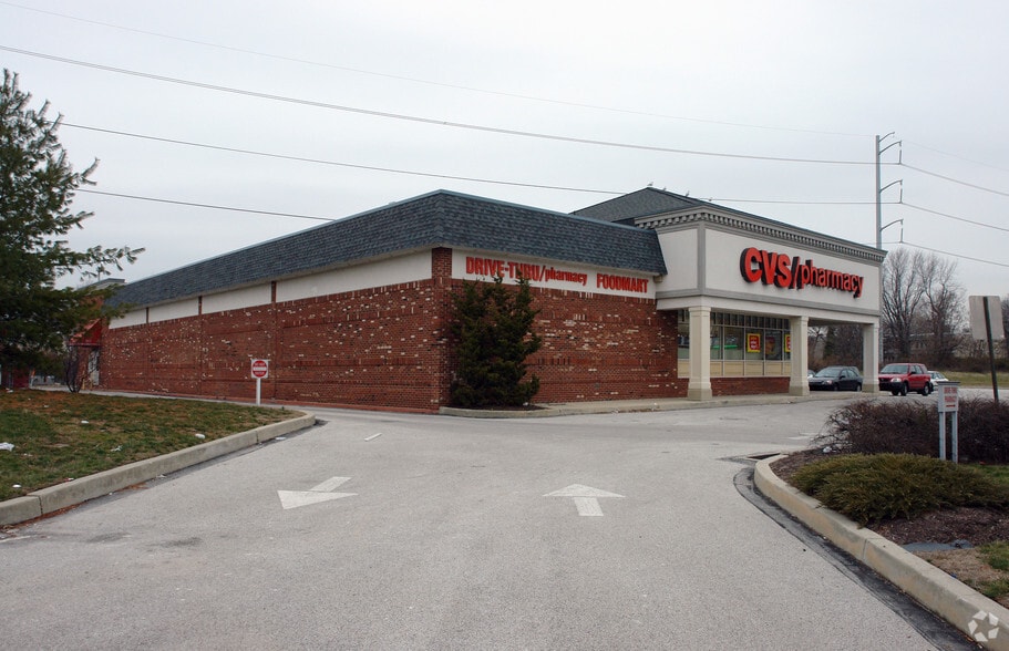 702 Chester Pike, Sharon Hill, PA for lease - Building Photo - Image 2 of 5