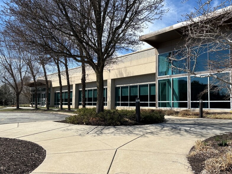 1 Braxton Way, Glen Mills, PA for lease - Building Photo - Image 1 of 7