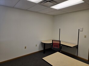 137 Commerce Park Dr, Westerville, OH for lease Interior Photo- Image 2 of 3